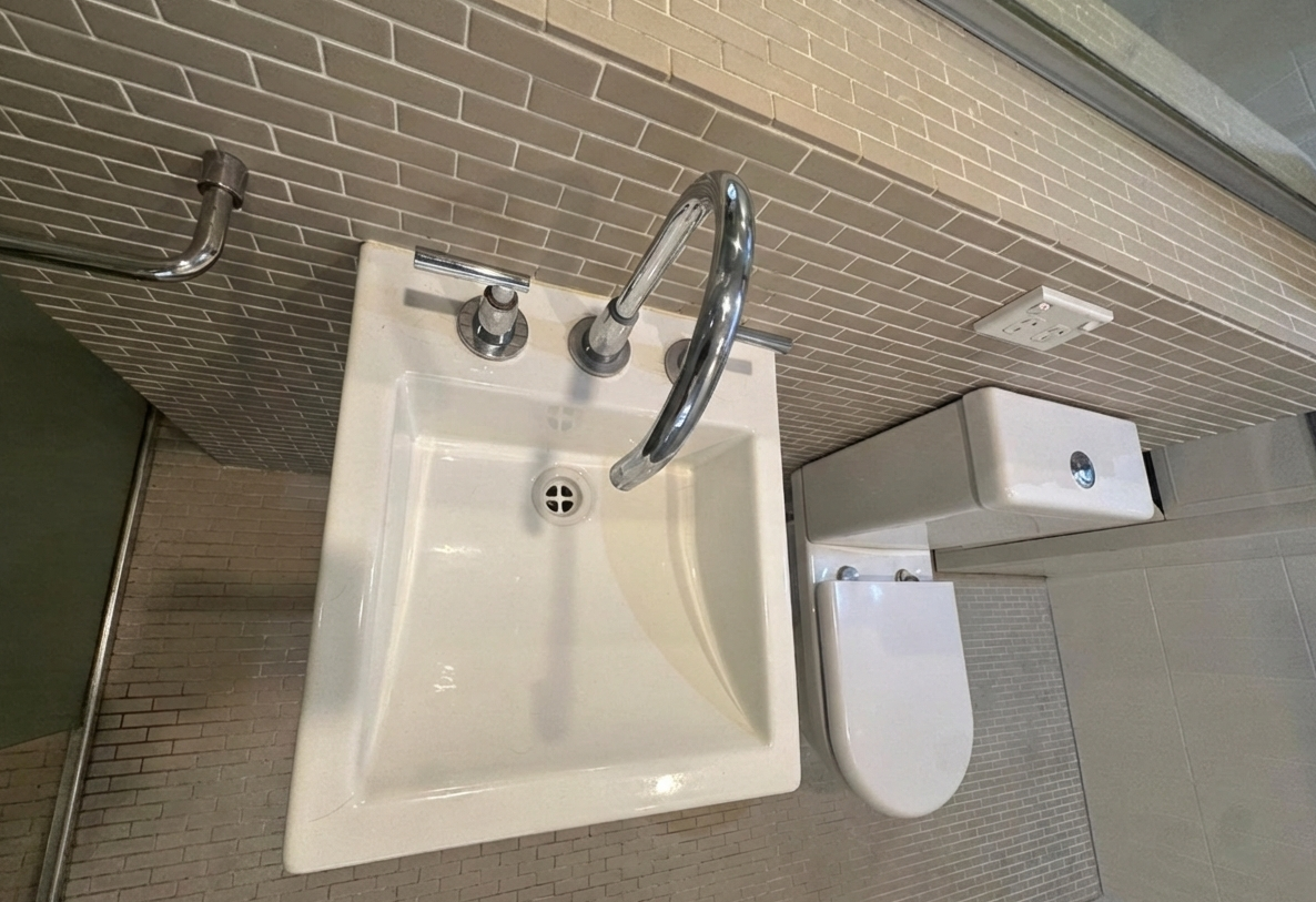 Bathroom Sink Cleaning - After cleaning